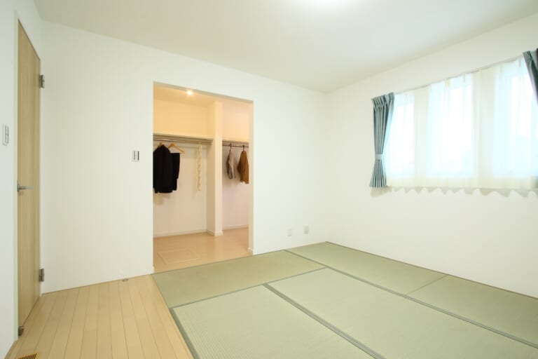 動線を考え、開口部を広くしたWIC