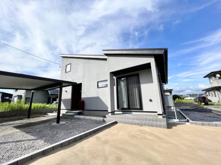 片流れ屋根の外観