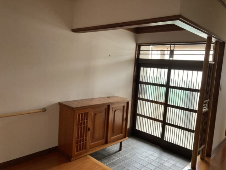 玄関(Before)